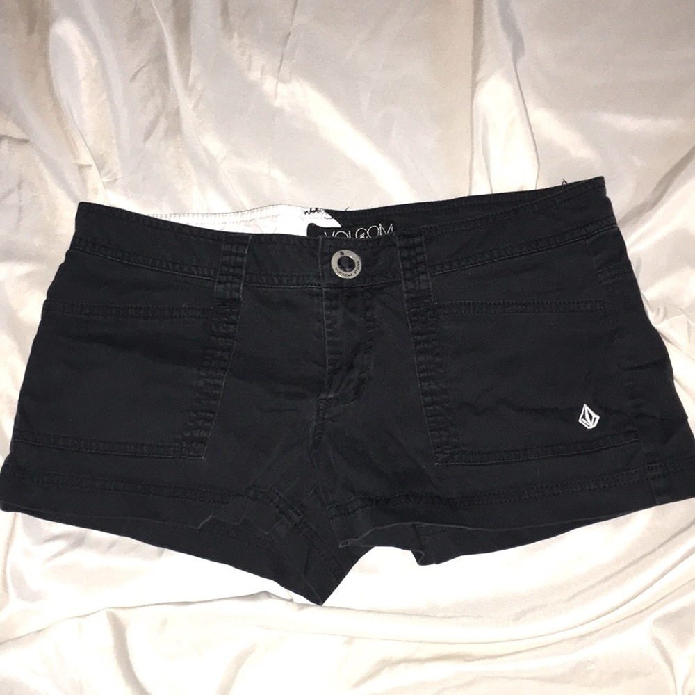 COPY - Volcom Black Shorts Size 3